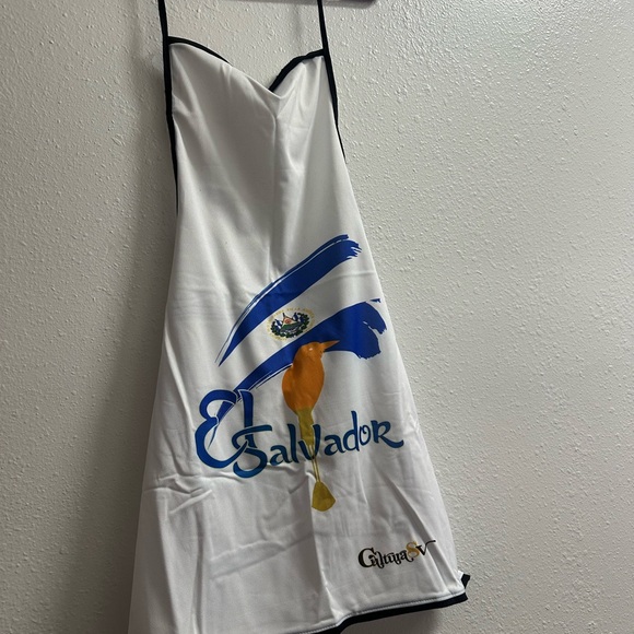 Gildan White Apron with Blue and Green Design - Picture 7 of 13